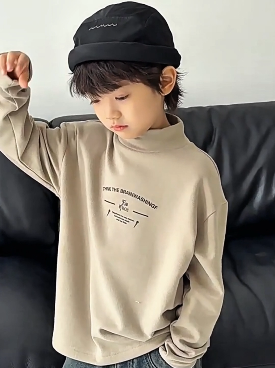 Áo giữ nhiệt cổ cao 3phân chât nỉ nhung cho bé trai 18-46kg mặc vừa.#betrai #aodaitaychobe #xuhuong #videoviral #quanaobegai 