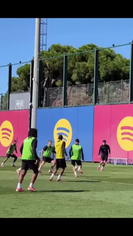 Training Today🏃🏽‍♂️ #culersforlive🔵🔴  #fansbarcelona  #fypシ゚ 