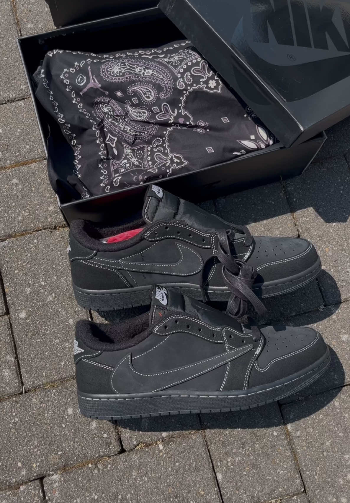The Jordan 1 Low Travis Scott Black Phantom will never get old 🖤  #sneakerask #sneakers #sneakeraddict #jordan1lowtravisscottblackphantom #jordan1lowtravisscott 