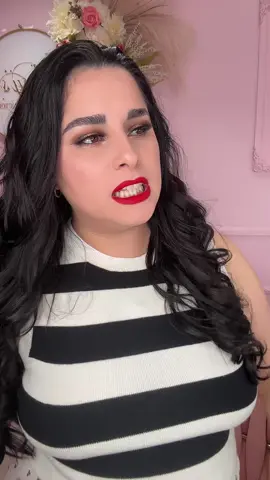 Dime que eres cubana sin decirme que eres cubana 😜😂 🇨🇺🇨🇺🇨🇺🇨🇺🇨🇺 #makeup #funnyvideos #makeuphacks #redlips #makeupoftheday 