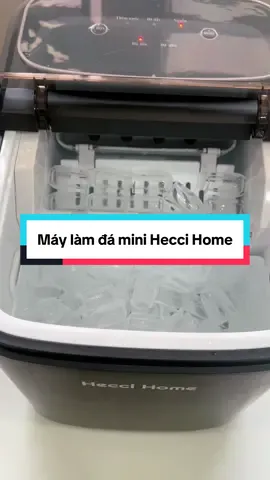Máy làm đá mini. Nhìn cứ tưởng không cần nhưng lúc mua về dùng lại thấy mờ ê mê #giadinhconglinhday #maylamdavien #heccihome 