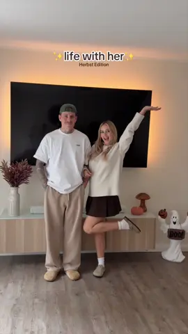 der Herbst hat angefangeeeen also wird bald der Tannenbaum aufgestellt👀 #fyp #trend #couple #eyfreundin 