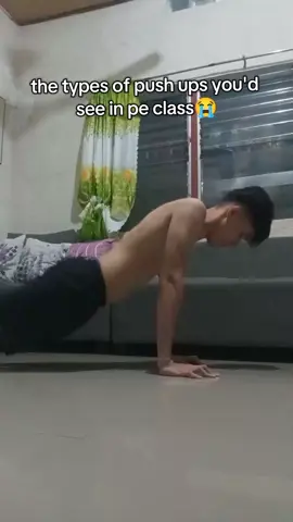 nakaka 50 reps pa yan hahaha #pushups #meme #fyp #workout #calisthenics 