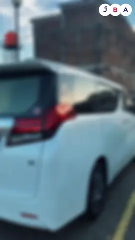 Kali ini ada unit premium Toyota Alphard G 2.5 di JBA Cabang Makassar! ✨🚘 MPV mewah dengan kabin super lega, kursi captain seat yang nyaman, dan desain elegan yang selalu jadi simbol prestige. Cocok banget buat keluarga maupun perjalanan bisnis biar makin percaya diri. 👉 Yuk, ikutan lelangnya sekarang di JBA Makassar, jangan sampai kelewatan Alphard impianmu! #jadwallelang #infojba #lelangotomotif #lelangjba #lelangkendaraan #lelangmobil #lelangmotor #jba #jbaindonesia