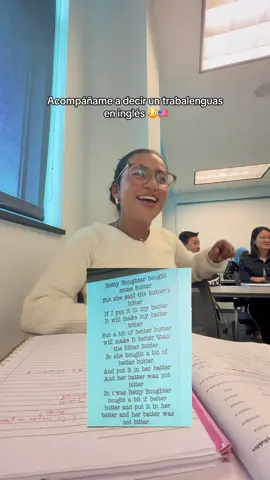 Acompáñame a decir un trabalenguas en inglés 😳🇺🇸 practica tu también, para el video e inténtalo tú también y me cuentas qué tal te fue!! ❤️❤️ #englishlesson #learningenglish #easyenglish #tonguetwister #fyp 