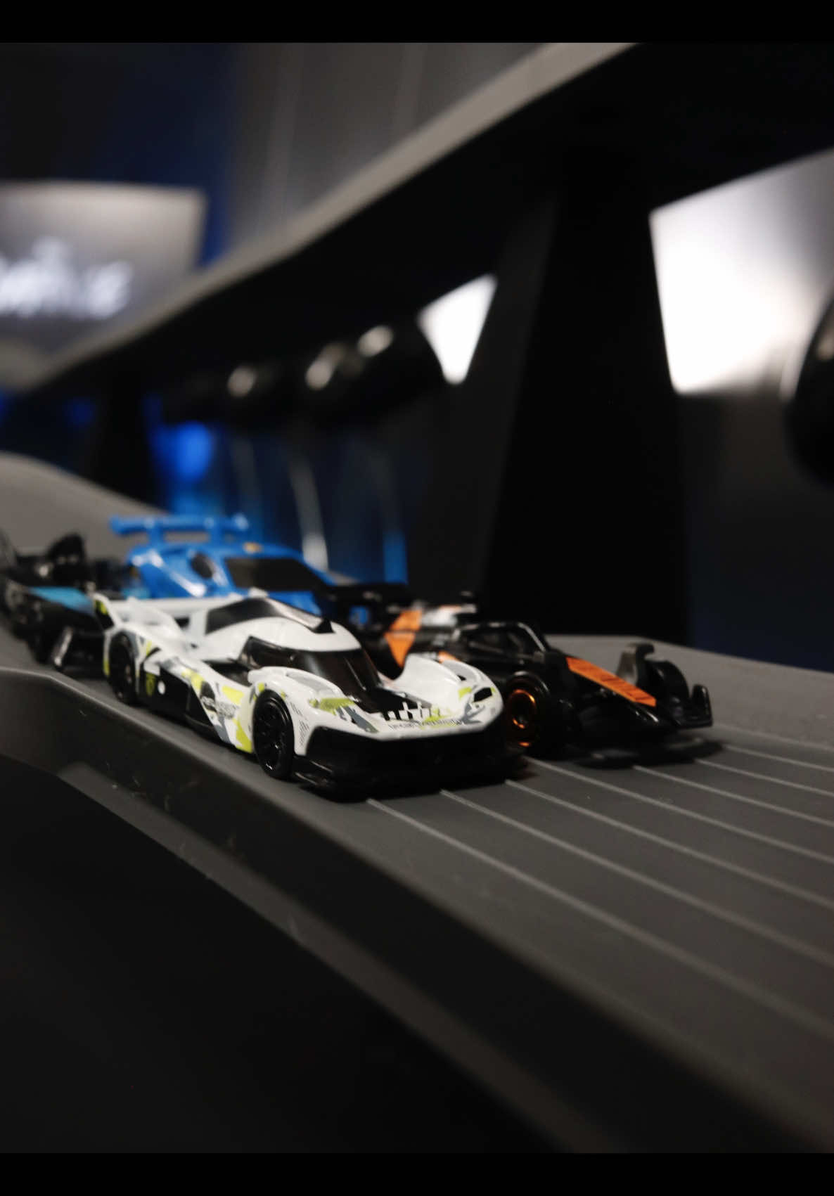 F1 vs Hypercar vs GT3 vs Formula E. Which race car is faster?  #hotwheels #f1 #imsa #racing #jr3