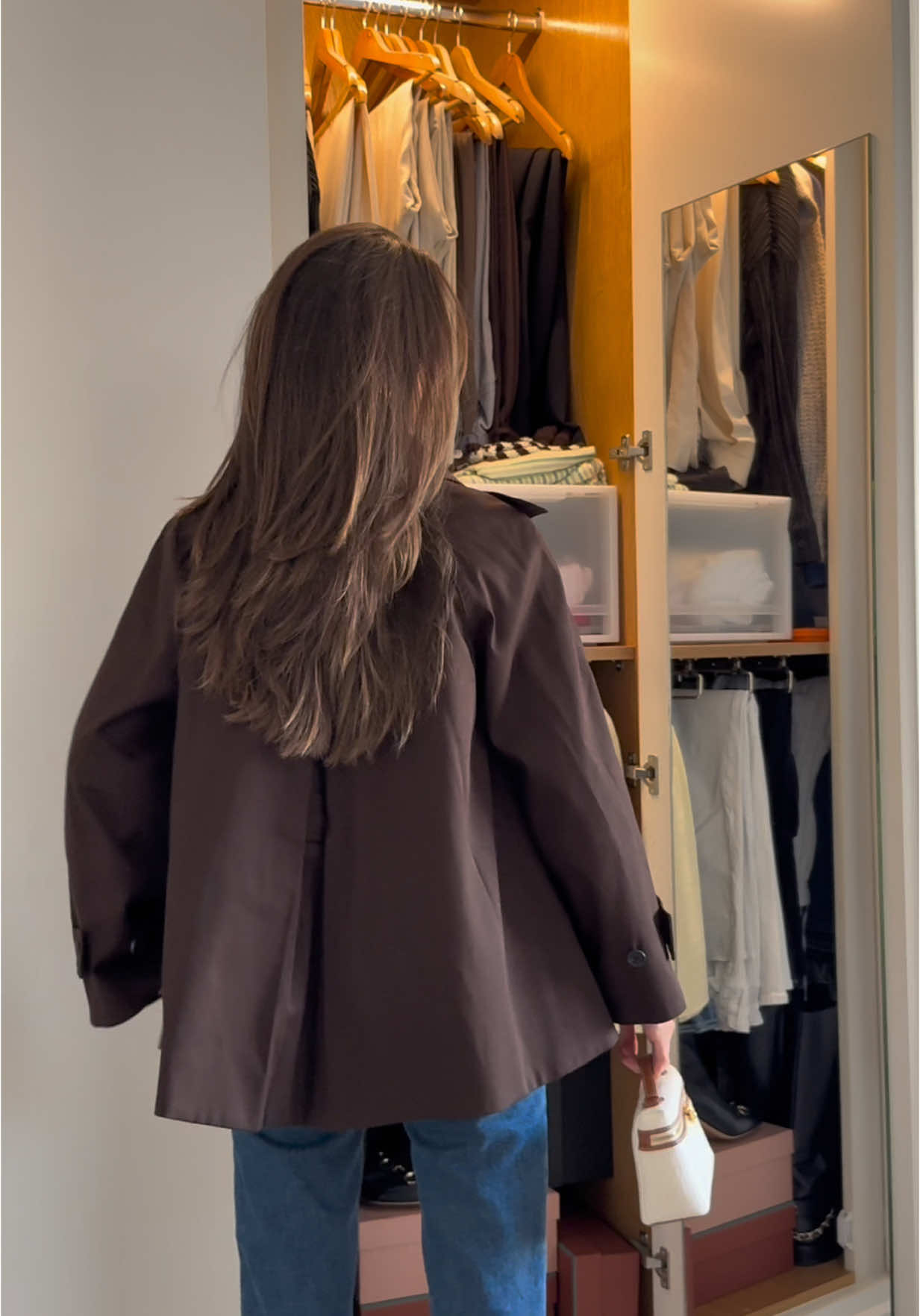 get dressed with me 🍂🤎 #grwm #getdressedwithme #autumn #autumnootd #fashion #fall #london #autumnoutfits #falloutfits #chocolatebrown #SelfCare #trending #viral #foryou #fyp #foryoupage 