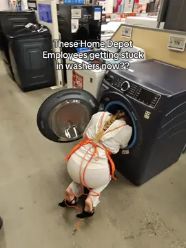 I was just about to help her 😏 #metaglasses #rizz #homedepot #explorer #freakout 