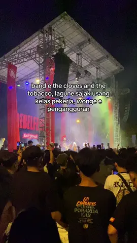 sajak usang kelas pekerja dirumah rebahan #fyppppppppppppppppppppppp #konsermusik #infokonserjogja #ykrebelfest 