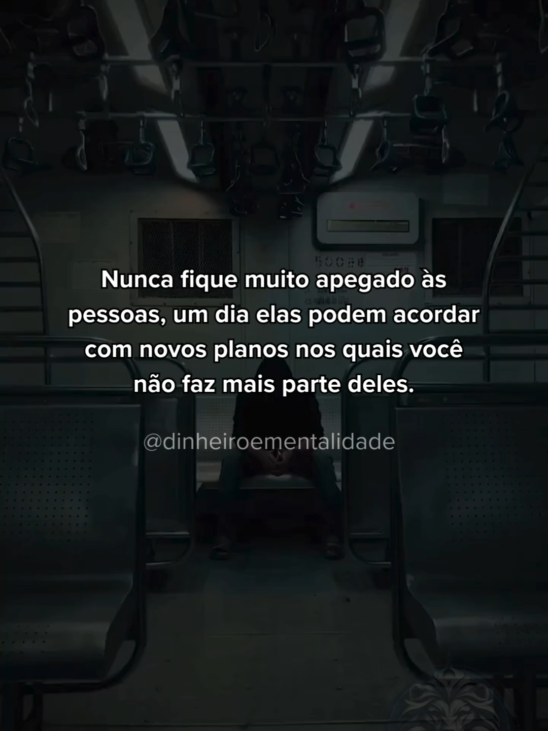 Compartilha essa mensagem ou marca alguém! . . Me segue se curtiu @dinheiroementalidade #reflexão #motivacional #viral_video #guerreiro #sucesso #frasesmotivadoras