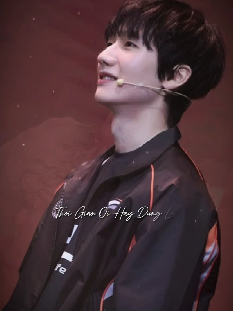 Tất cả thanh xuân của toi 😭😭😭 @yigchuyendrop cook liền 1 con fic cường công x nhược thụ, mỹ công x mỹ thụ, 1x1, thanh xuân vườn trường, thanh thủy văn :))) kịch bản: công là tuyển thủ chuyên nghiệp ở Hàn Quốc, thụ là minh tinh Đại Lục, hai người vô tình gặp trong một dịp tình cờ gì đó....xong vì người này không biết tiếng Trung còn người kia không biết tiếng Hàn, nên họ quyết định lướt qua nhau...hết  hoàn văn :))))) thấy hợp lý hông bà :)?? #peanut #hanwangho #wangyuan #roywang #王源 