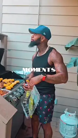 Food, faith, fitness, and family—that’s my million-dollar recipe.”  LegacyBuilding #ChefEllis #LuxuryMealPrep #MoneyTalks #FYPシ #viralpost 