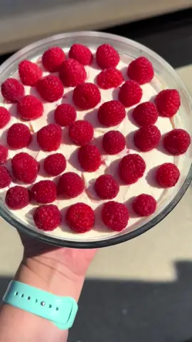 This is lemon raspberry cheesecake fluff 1 pack zero sugar lemon jello 1 1/2 cups heavy whip (original recipe calls for 8 ounce SF cool whip)  8 oz whipped cream cheese 2 cups plain Greek yogurt ½ cup fresh raspberries (fold in at the end) Mix together. Top with raspberries to make it cute! #lemonraspberrycheesecakefluff #zerosugar #sugarfree #sugarfreedessert #dessert #weightloss #raspberrylemoncheesecake #fluff #fatbomb #fatbombrecipe #sugarfreedesserts 