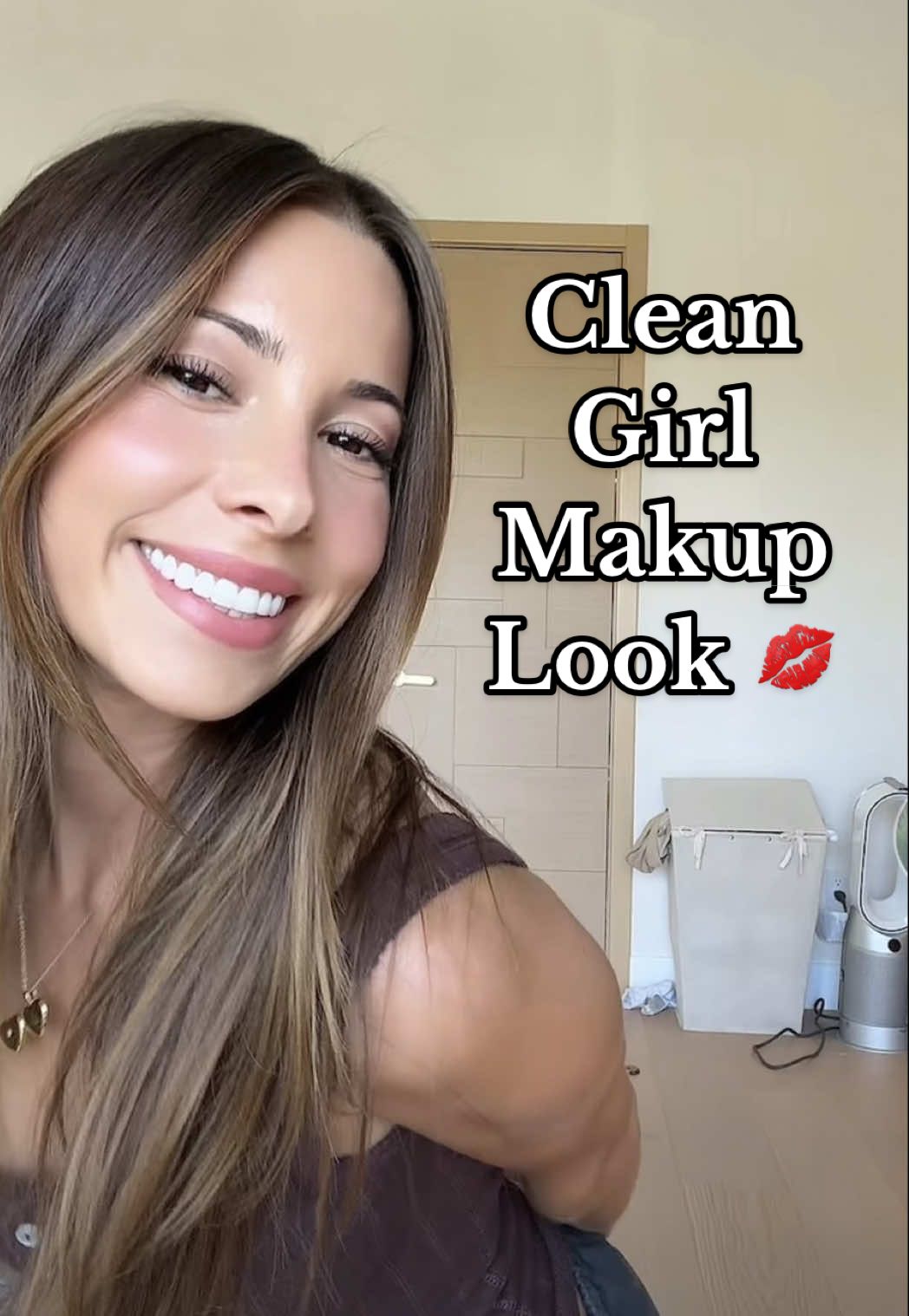 My go-to “clean girl” makeup look in under 5 mins…literally 😂 For anyone needing that fast on the go makeup, milk is by far the best combo for that light, glowing look. Especially their blush! Sometimes that’s all I wear ♥️:) @milkmakeup @sephora #cleangirlmakeup #milkskintint #liveyourlook #milkmakeuppartner #hydrogrip 