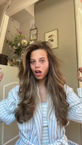 Ad 2x faster, smoother, healthier hair with the Dyson Airwrap Co-anda2x Multi-styler and dryer. Best. Airwrap. Ever. 🩷 @dyson_nl 