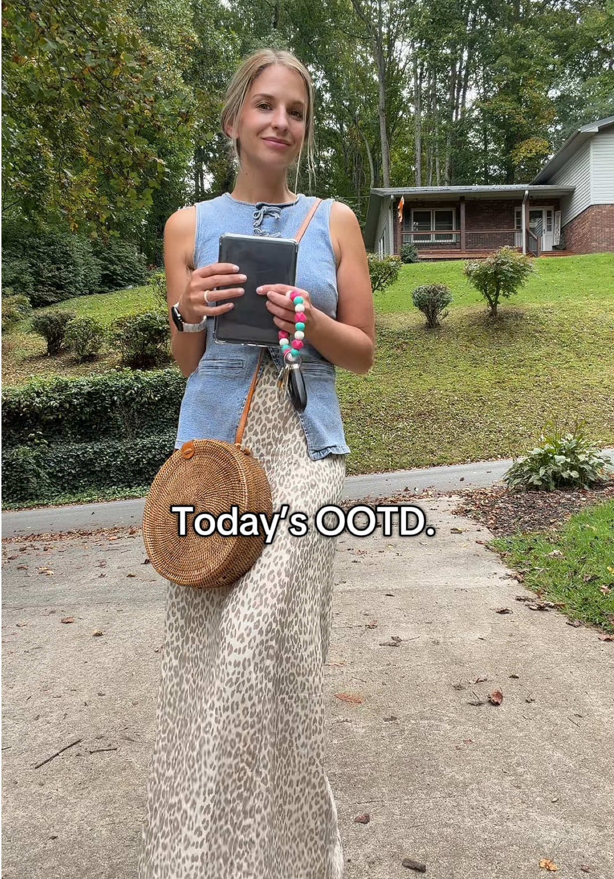 Today’s outfit of the day, trying to get dressed up every day but also staying comfortable #outfitinspo #justasmalltowngirl #fypシ #OOTD 