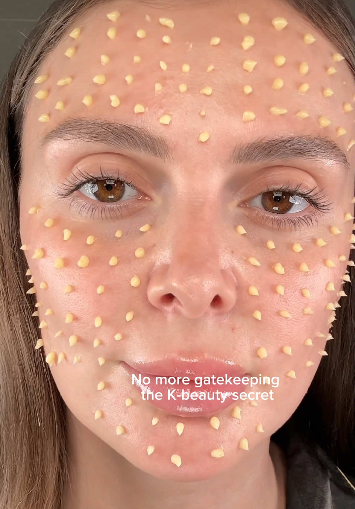 No more gatekeeping the K-beauty secret ✨
 
 Botox in 2 steps: @SKINFOOD US Store @skinfood_global  Black Cherry Retinol + Blue Chamomile Ampoule for smoother, glowy skin
 
 #skinfood #retinol #hyaluronicacid #kbeauty #tiktokmademebuyit