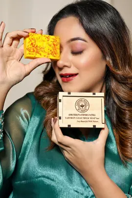 ❤️ ত্বক হবে দুধের মত ফর্সা, দাগ হীন,  মসৃণ, নমনীয় এবং   গ্লাস স্কিন ❤️ 📍যদি এমন ফর্সা, দুধে আলতা ,কাঁচা হলুদের মত মুখের রং করতে চান অবশ্যই প্রতিদিনের স্কিন কেয়ারের লিস্টে  Saffron Goat milk beauty bar রাখতেই হবে ।     ১.  ২-৩  শেড ব্রাইট করবে দুই থেকে তিনটা সাবান ব্যবহারেই ভেতর থেকে ন্যাচারাল উপায়ে। ২.মুখের মেস্তা দুর করবে। ৩.রোদে পোড়া দাগ দূর করবে। ৪.ব্রন বা ব্রনের দাগ  দূর করবে। ৫.ত্বক নরম ও স্ফট করবে। ❌এর বাইরে অন্য কোন নাম্বার দেয়া পেইজ থেকে সাবান কিনলে সেটা নকল। Our registered phone number: 01958034440 01958034441#foryoupage❤️❤️ #soap #whitening #cosmetics #viral 