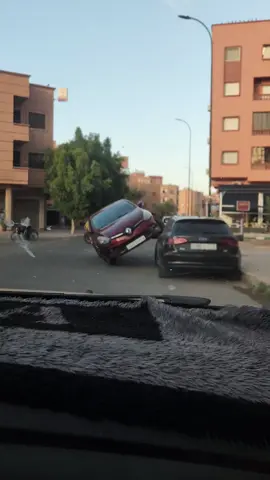 a normal day in Marrakech be like #maroc #morocco🇲🇦  #marrakech #فلسطين🇵🇸  #الشعب_الصيني_ماله_حل😂😂 