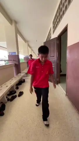 The template in the lower left corner of the video is ready. Go and try it.#capcut #capcutforus #capcutpioneer 