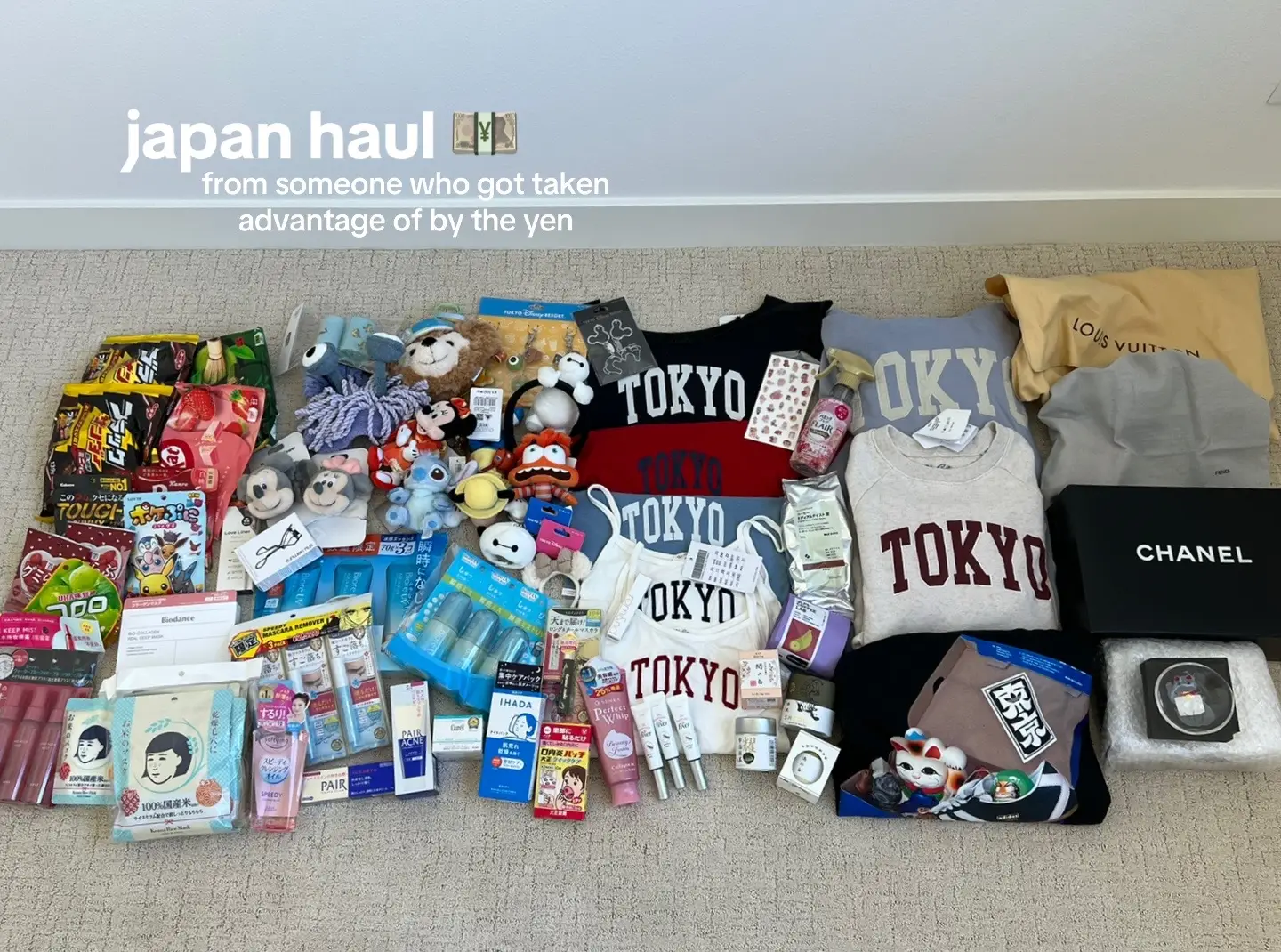 laying everything out is crazyyy but the japanese yen defo took advantage of me hahah esp when it comes to those vintage designer bags at the end 🫢🫢 will do a full separate vid on the ones i got !!! #japanhaul #japanshopping #shoppinghauls #vintagedesigner #vintagedesignerbags 