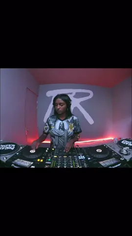 J'AI PU LA FAIRE À @Piñata Radio 🥹🥹🥹