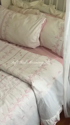 tell me one fun thing you’re going to do this autumn! ☕️🫶🏻🧴🛁 #softgirl #softgirlera #girlytok #girlythings #morningroutine soft girl morning routine, girly aesthetic, soft girl aesthetic, girly morning routine @Victoria’s Secret @Emi Jay @Charlotte Tilbury 