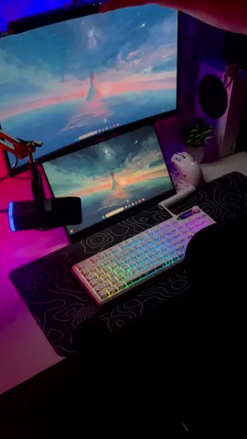 Teclado RGB 80% con Cable USB-C Diseño Compacto y Eficiente  El teclado FURYCUBE IP98 es un modelo 80% compacto, ideal para usuarios que buscan eficiencia. Equipado con cable USB-C, ofrece una conexión sólida y portátil. Su diseño incluye 19 teclas anti-ghosting para una experiencia de teclado clara y precisa.