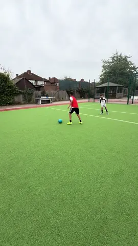 What a saveeeee (or 2)🏆 #footballacademy #harrowfootball #kidsfooty 