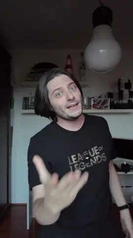 Cosa fare se investi un cristiano #soccorso #ambulanza #ninonino 