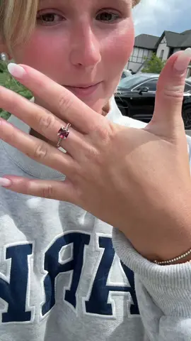 Major shoutout to the sales associate who helped me through this trying time @David Yurman #davidyurman #graduationring 