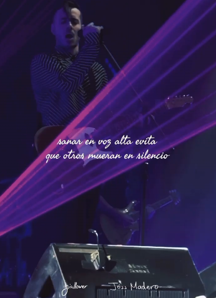 luciérnaga 💜 📷: @Jóss Madero  #luciernaga #josemadero #sarajevo @José Madero Vizcaíno 