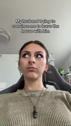 Okay you’ve convinced me 👻🔪 #relationshiphumor #spookyseason 