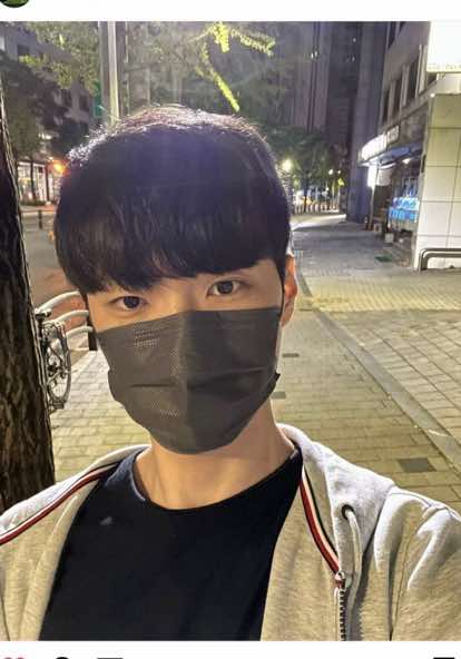 Từ hotboy mạng xã hội thành trai chìa khoá thấp ko biết nút đăng bài ở đâu 😀 #chovy #jeongjihoon #쵸비 #정지훈 #geng 