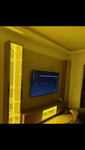 📺✨ Transforme sua sala com estilo e funcionalidade! ( LINK NOS COMENTÁRIOS) 💡 Estante Luminare 293cm em MDF 100%, compatível com TVs de até 90 polegadas. 🔹 Porta Reflecta com LED integrado, destacando sua decoração. 🏡 Design moderno, acabamento elegante Off White/Naturale, ideal para todos os ambientes. 📦 Espaço generoso para organização de aparelhos, livros e objetos decorativos. 👉 Garanta já sua estante e leve praticidade e sofisticação para sua sala!  #EstanteParaTV #EstanteLuminare #MóveisDeSala #Decoração