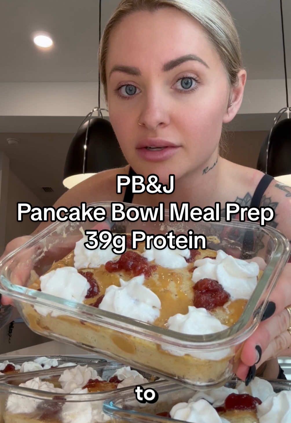 PB&J pancake bowls with 39g protein 🔥 439 cals, 39g protein per bowl  MY COOKBOOK IS OUT NOW! Link in bio for purchase! www.trainwithshay.com/cookbook 🎉🎉🎉 If you need help getting in the best shape of your life in a realistic and sustainable way, my fitness/nutrition coaching info is linked in my bio! www.trainwithshay.com/programs 💪❤️