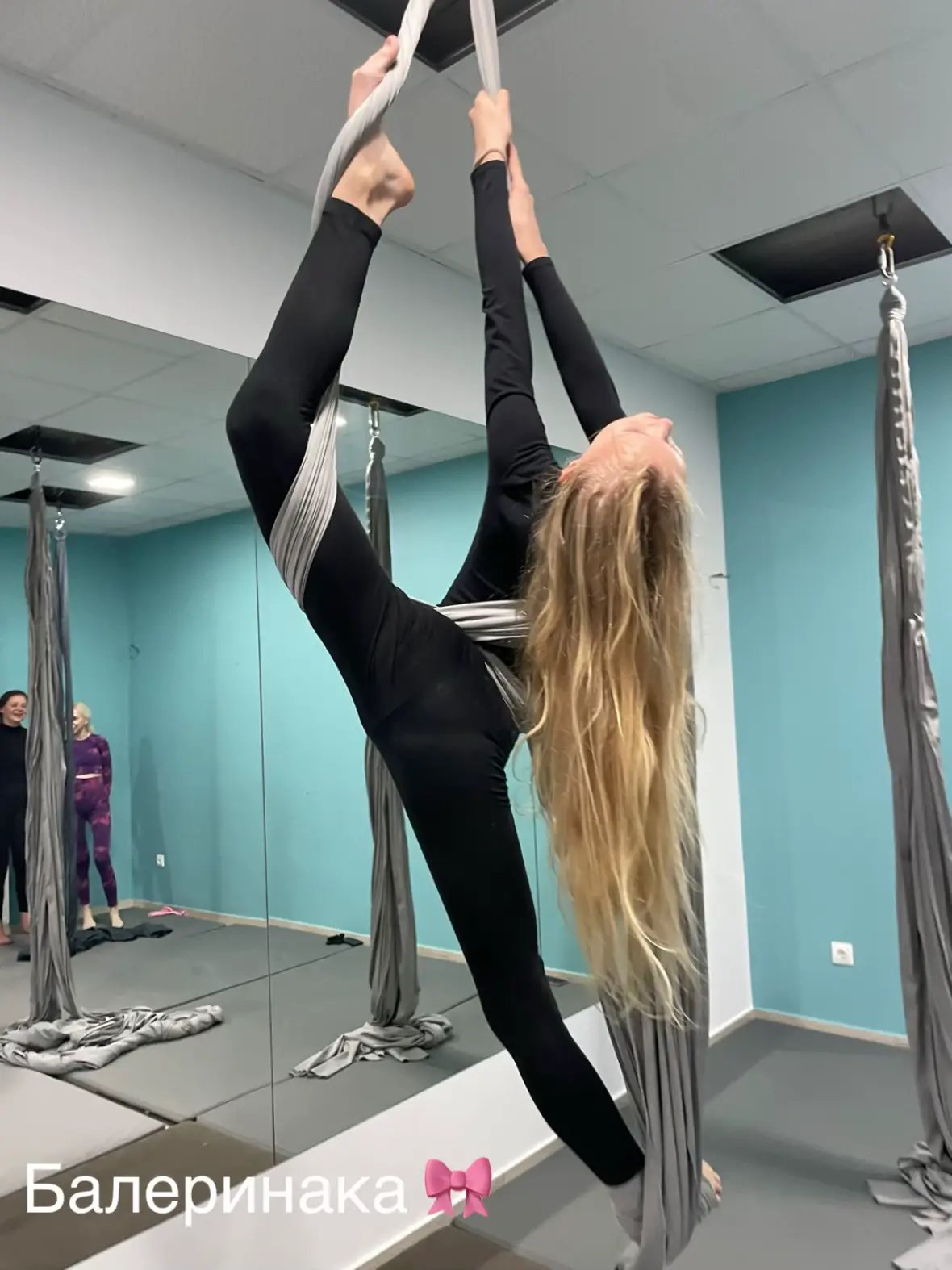 #повітряніполотна #повітрянагімнастика #flying #спорт #крила 