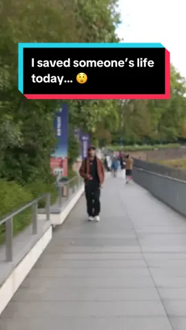 I made him SWEAR that he would never do this again! 😲 @alifitness62  #simonsquibb #dreams #business 