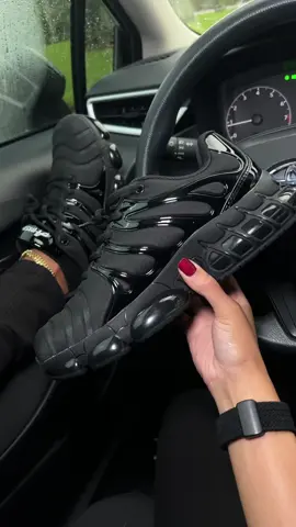 Black steel toe shoes #blackshoes #blacksneakers #workshoes #sneakerhead #womenshoes black steel toe sneakers