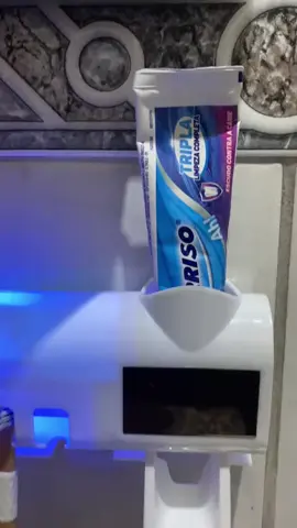 Suporte porta escovas de dentes e dispenser para pasta com esterelizador uv. #viraltiktok #achadinhosdashopee #finds 