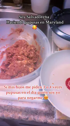 #pupusa #salvadoreña🇸🇻 #siguemeparamasvideos #fyppppppppppppppppppppppp #comida 