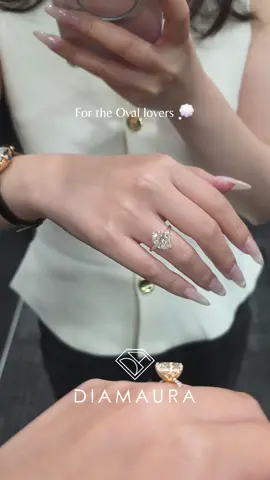 What about a six prong Oval 😶‍🌫️✨#engagementring #proposal #customring #labdiamondengagementring #labdiamond 
