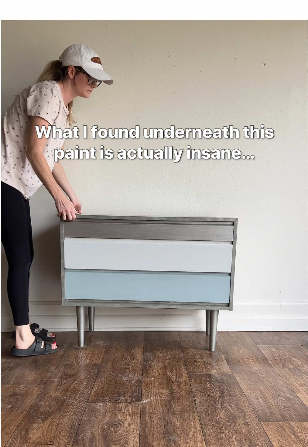 I had NO idea that I would find one of the RAREST wood species in the world under this paint! Brazilian Rosewood was outlawed for export in the 60’s due to over-harvesting and unsustainable logging driven by high demand from the furniture and musical instrument industries. It officially became an endangered species in the early 90’s.  This makes it extremely rare and incredibly valuable when you do come across it.  This has been on my bucket list for YEARS and I think I may have to keep it because I’m pretty sure it’s illegal to sell it without documentation… At least that’s what I’m telling myself 😅 What would you do? Stripper: @Klean Strip Premium Stripper Top Coat: @Minwax Wipe On Poly in Warm Satin For the drawers: @WiseOwlPaint Furniture Salve in Cactus Blossom and the palm brush  All linked in my bio under Amazon and Wise Owl!