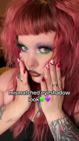 I wanna do a more intricate version of this look so bad, lmk what u think <3 thank u queen @mysticwearables for the earrings #altmakeup #uniquemakeup #makeup #makeuptutorial #alt