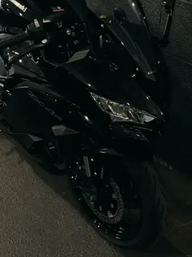#capcut_edit 🏍️🍷😮‍💨#motosdeportivas #motos #alcorte #bikers 