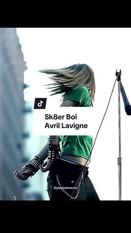 🛹💔 Mucho cuidado con lo que dejás ir. #avrillavigine #sk8erboi #letgoavrillavigne #subespañol #traducciones 