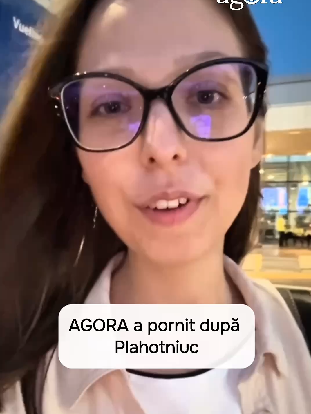 🎥 „Nu cred până nu văd!” Oligarhul fugar Vladimir Plahotniuc ar urma să fie adus mâine, după șase ani, în R. Moldova. 👉 Sunt deja la Atena și pe 25 septembrie vom afla dacă Plahotniuc urcă – escortat, desigur – în singurul avion spre Chișinău. #agoramedia #AGORA #agoramd #știriagora #plahotniuc