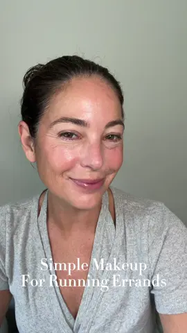 An easy makeup look to run errands. Just a few steps but it makes a big difference! @Kosas @Patrick Ta Beauty @U Beauty Skincare @Victoria Beckham Beauty @Westman-Atelier #makeuphacks #makeupover40 #naturalmakeup 