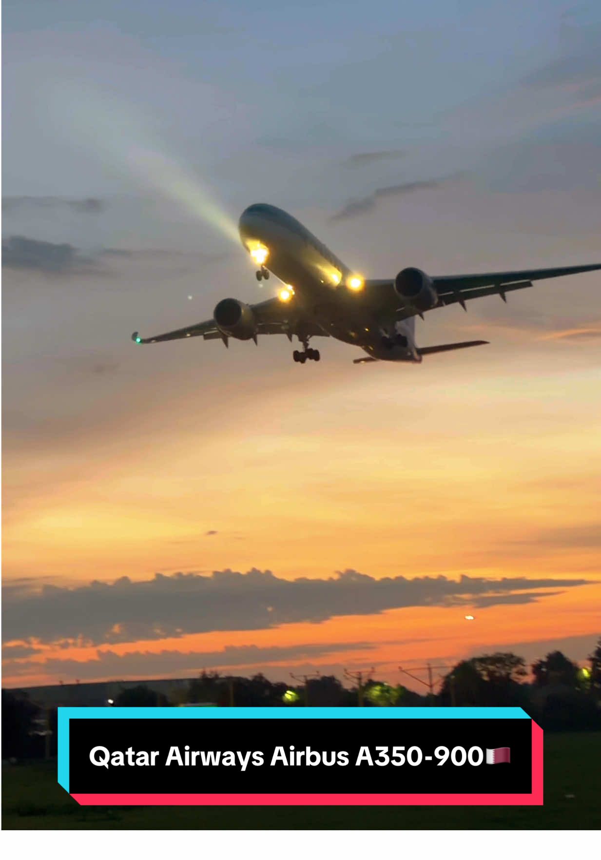 Qatar Airways Airbus A350-900 ✈️🇶🇦 #qatarairways #airbus #planespotting 