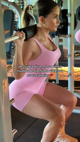 Única rivalidade de uma musa fitness #Fitness #fitnessmotivation #treinofeminino #mood  
